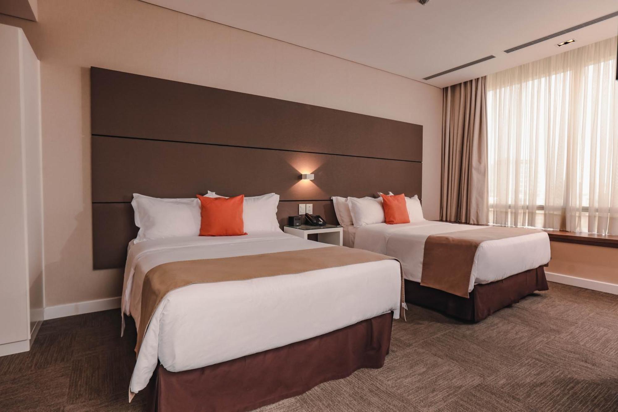 Paseo La Galeria Hotel & Suites Асунсион Екстериор снимка