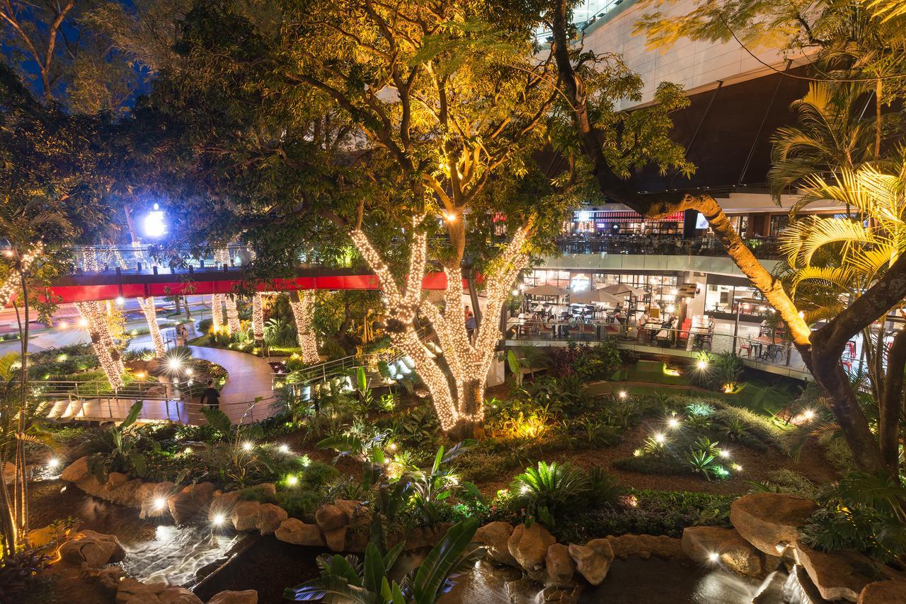Paseo La Galeria Hotel & Suites Асунсион Екстериор снимка